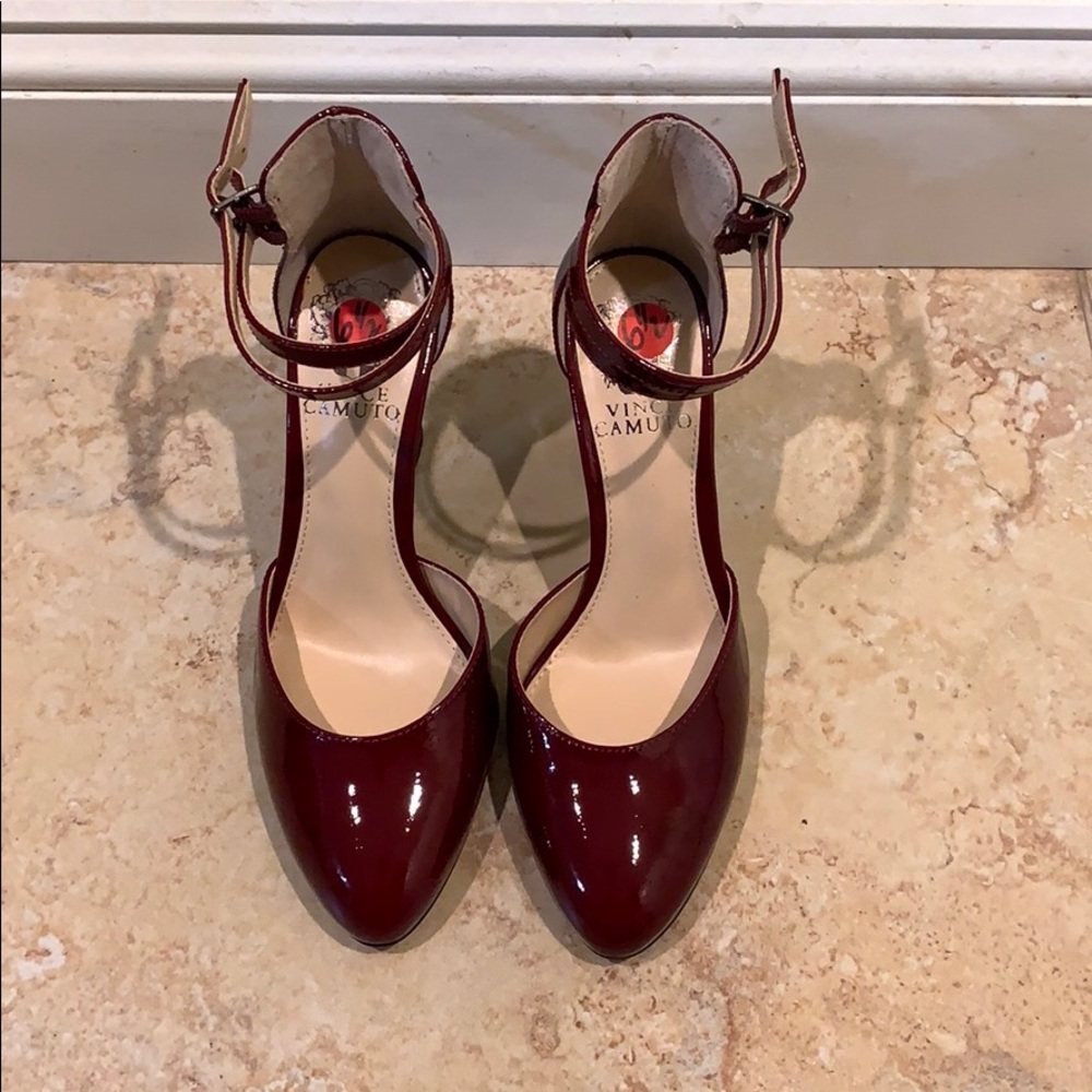 NWT burgundy Vince Camuto high heels